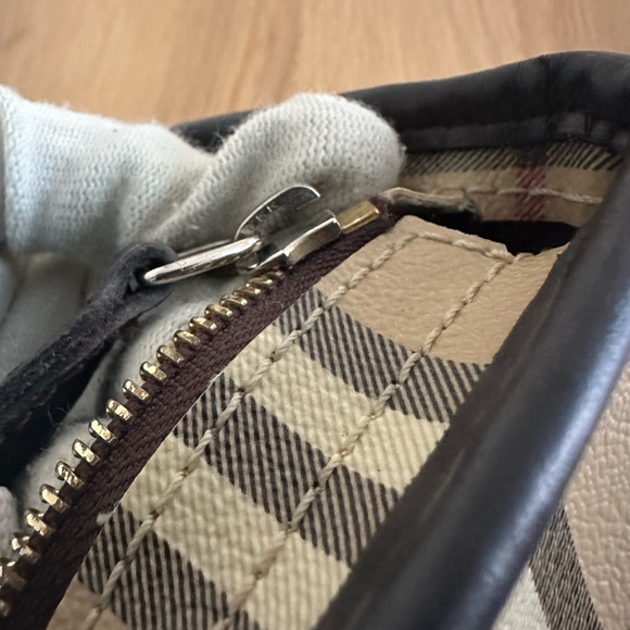 Burberry zippy tote bag - Picture 12 of 14